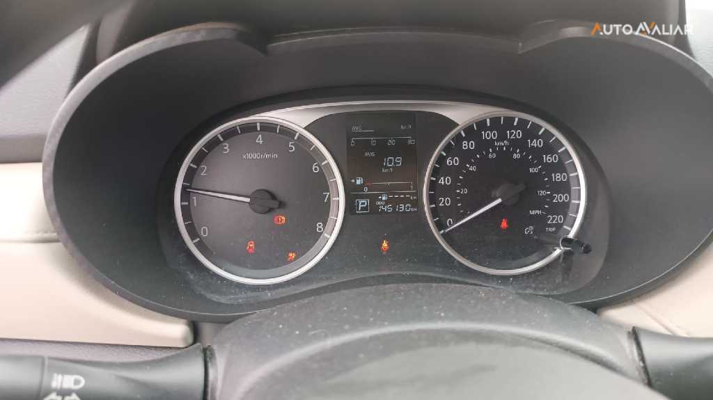 NISSAN VERSA SENSE 1.6 16V FLEX AUTOMATICO