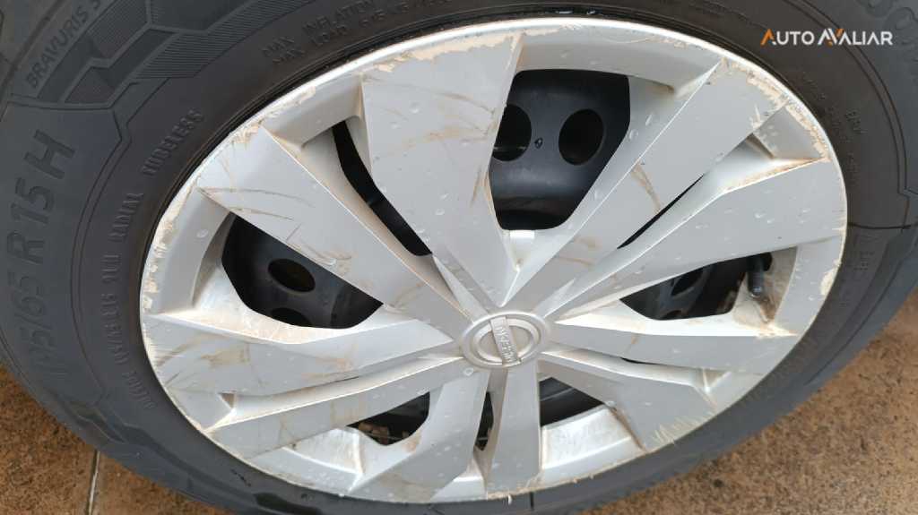 NISSAN VERSA SENSE 1.6 16V FLEX AUTOMATICO