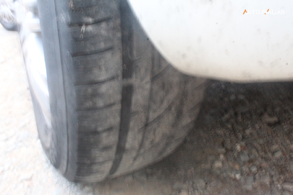 FIAT LINEA 1.8 ESSENCE 16V FLEX 4P MANUAL