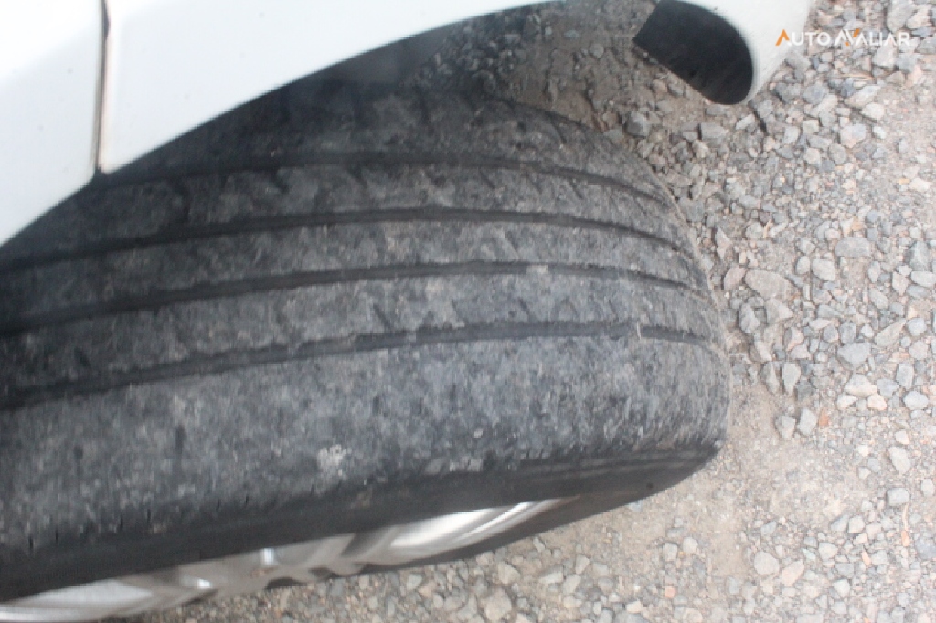 FIAT LINEA 1.8 ESSENCE 16V FLEX 4P MANUAL