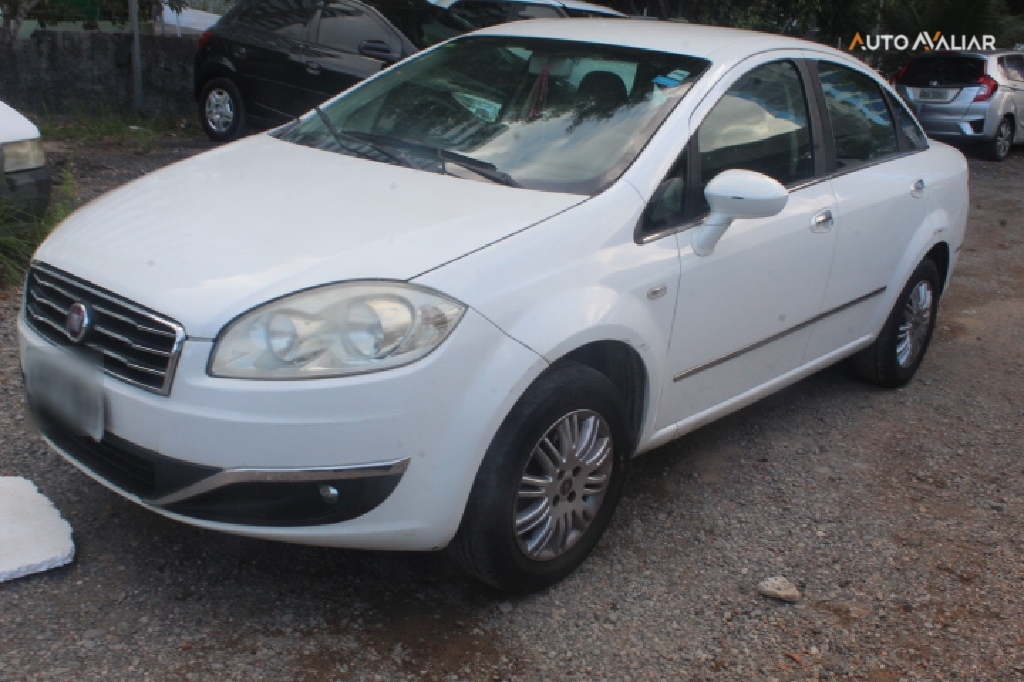 FIAT LINEA 1.8 ESSENCE 16V FLEX 4P MANUAL