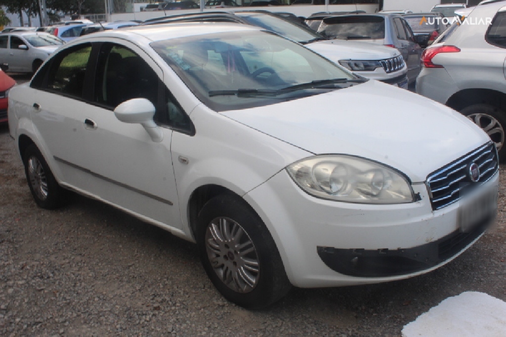 FIAT LINEA 1.8 ESSENCE 16V FLEX 4P MANUAL