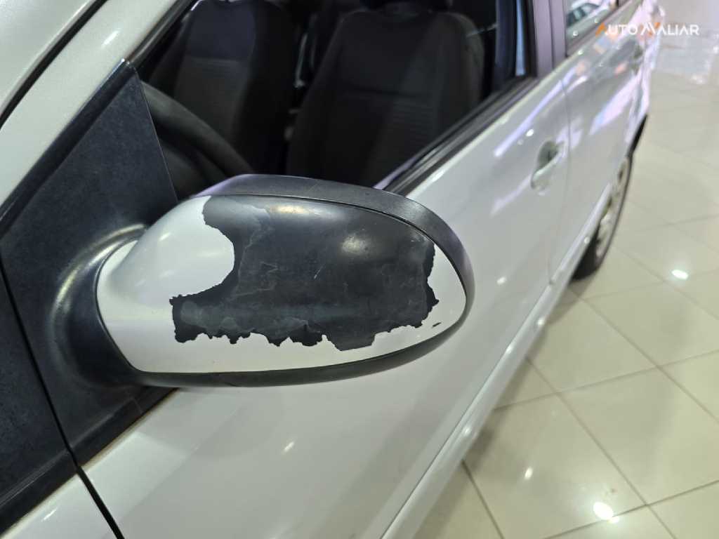 VOLKSWAGEN SPACEFOX 1.6 MI SPORTLINE 8V FLEX 4P MANUAL