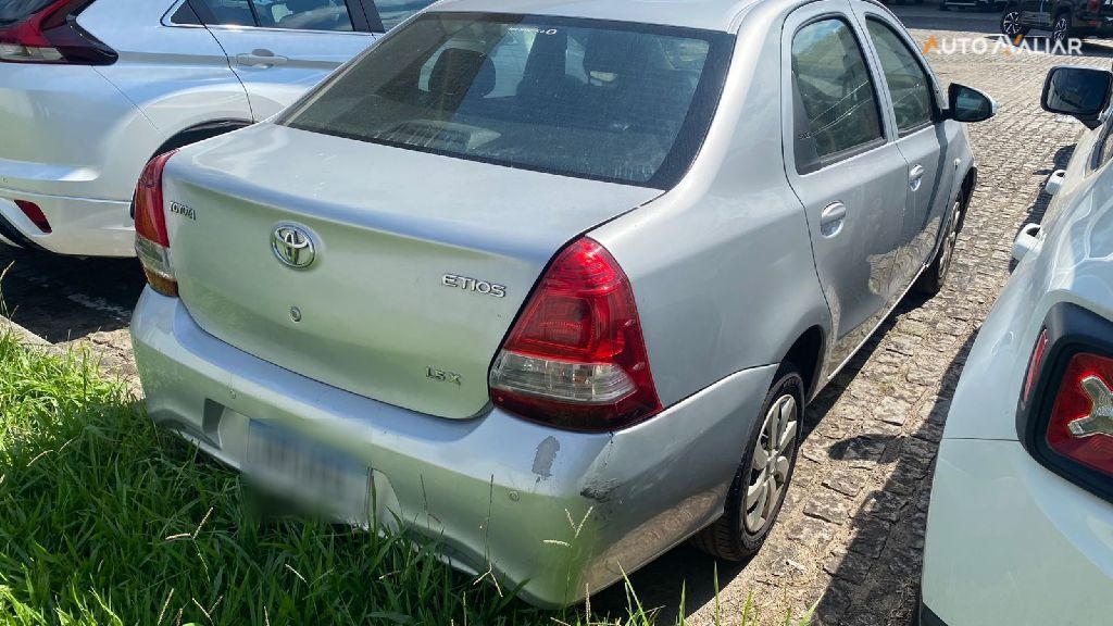 TOYOTA ETIOS 1.5 X SEDAN 16V FLEX 4P AUTOMATICO