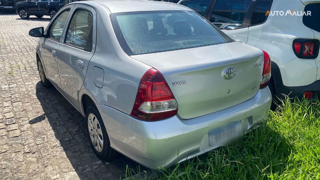 TOYOTA ETIOS 1.5 X SEDAN 16V FLEX 4P AUTOMATICO
