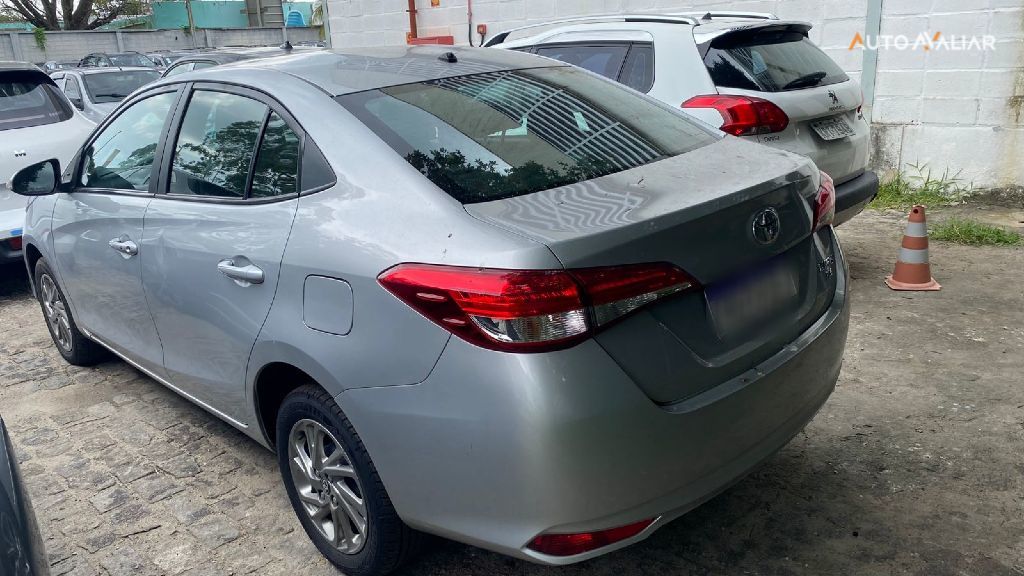 TOYOTA YARIS YARIS XS Sedan 1.5 Flex 16V 4p Aut.