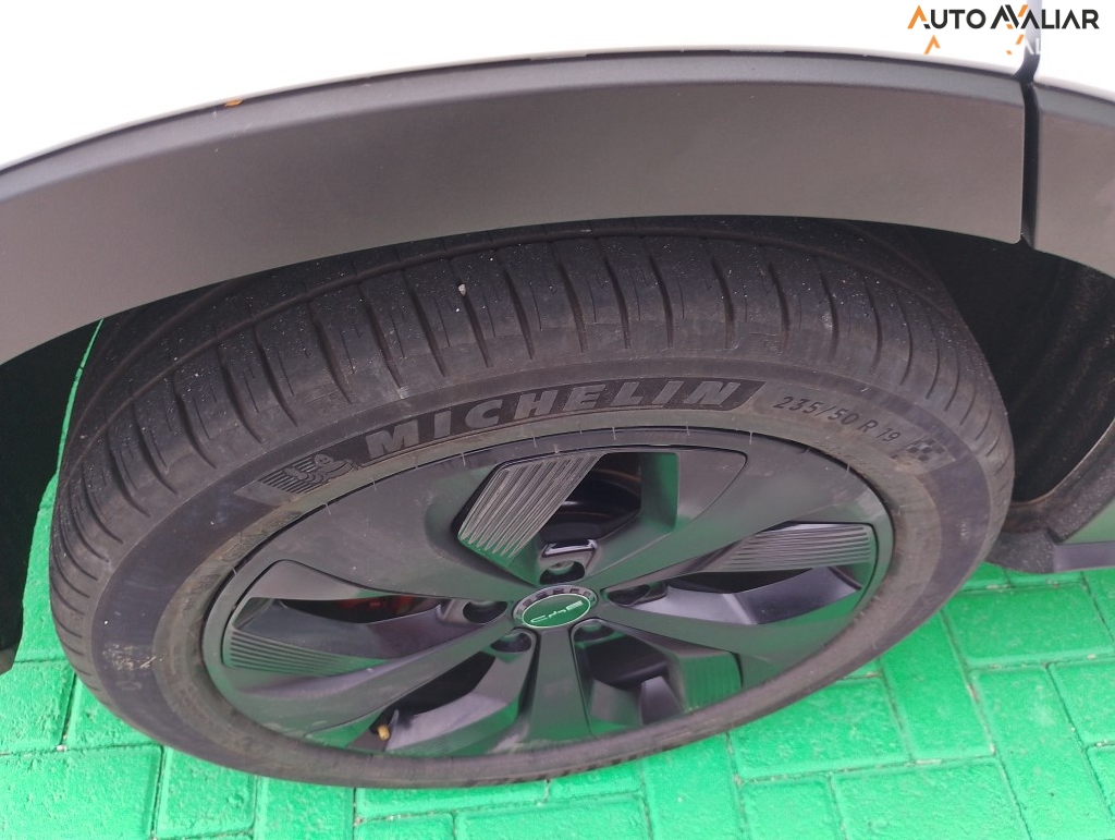 BYD SONG PLUS 1.5 DM-I H&Iacute;BRIDO AUTOM&Aacute;TICO