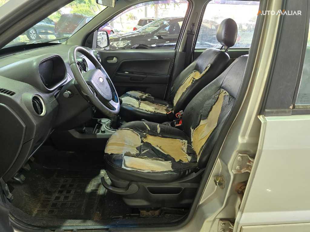 FORD ECOSPORT 1.6 XLT 8V FLEX 4P MANUAL