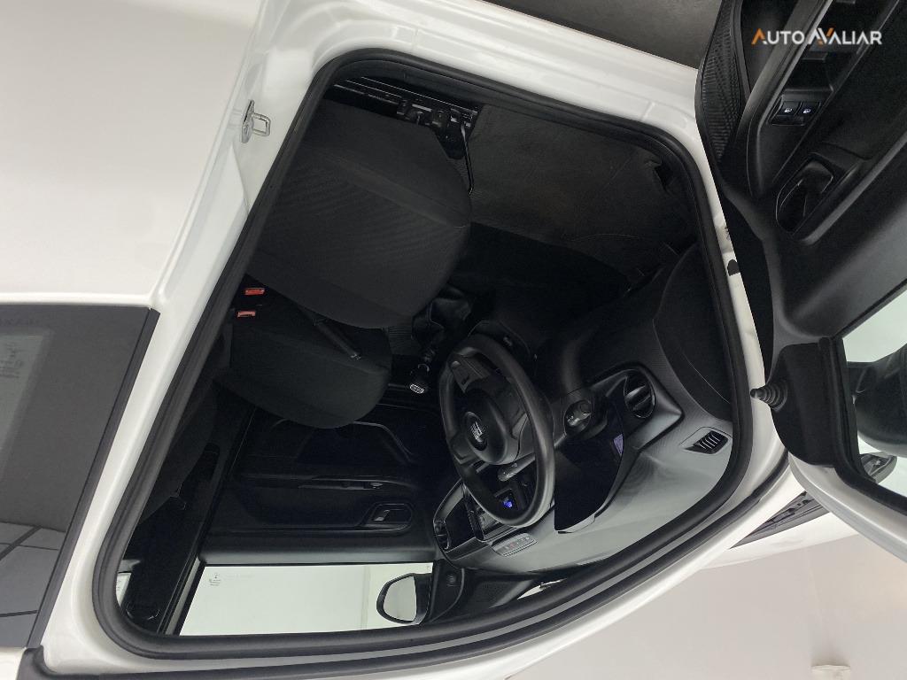 FIAT STRADA 1.4 FIRE FLEX ENDURANCE CS MANUAL