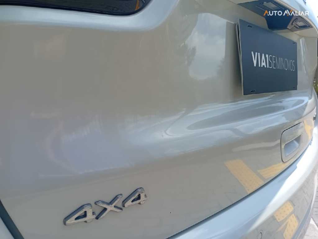 JEEP COMPASS 2.0 HURRICANE 4 TURBO GASOLINA OVERLAND AT9