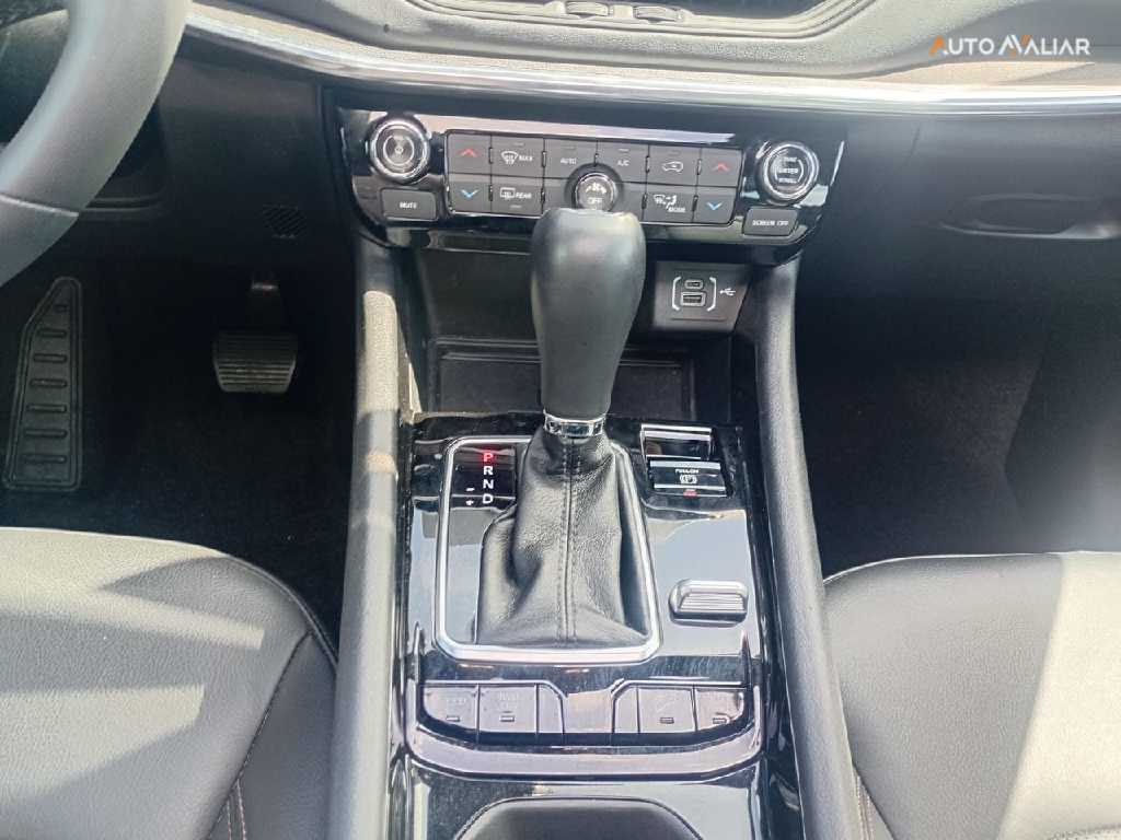 JEEP COMPASS 2.0 HURRICANE 4 TURBO GASOLINA OVERLAND AT9