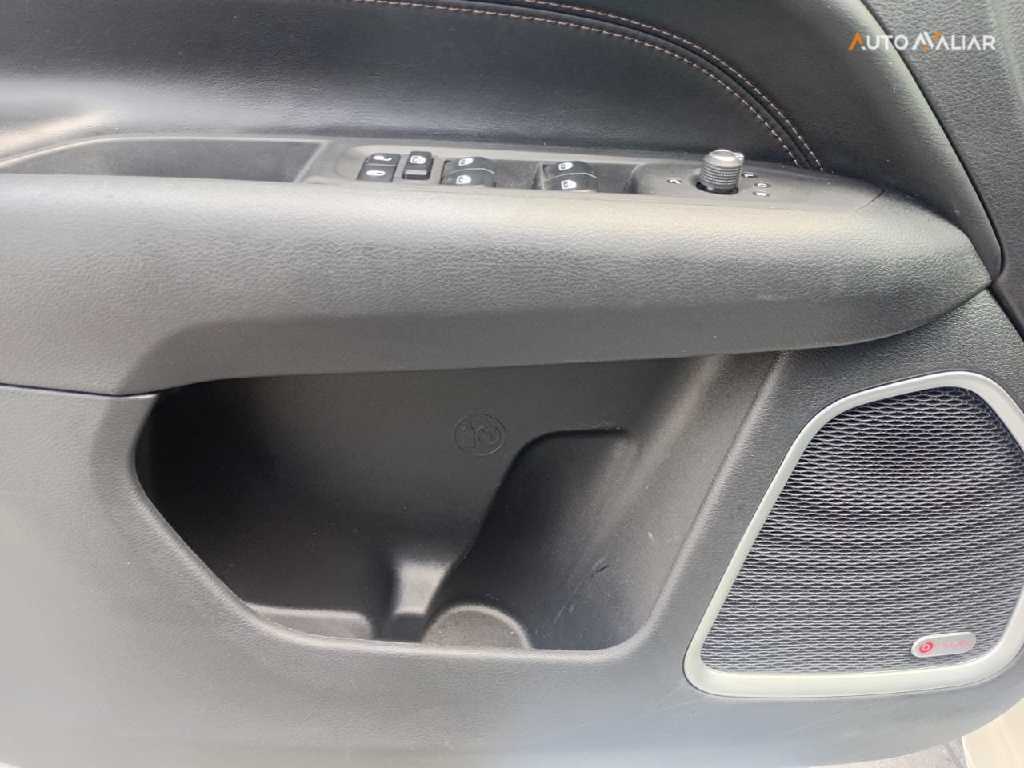 JEEP COMPASS 2.0 HURRICANE 4 TURBO GASOLINA OVERLAND AT9