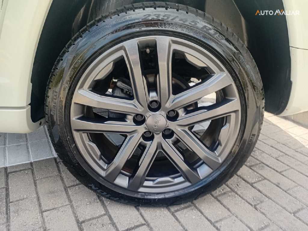 JEEP COMPASS 2.0 HURRICANE 4 TURBO GASOLINA OVERLAND AT9