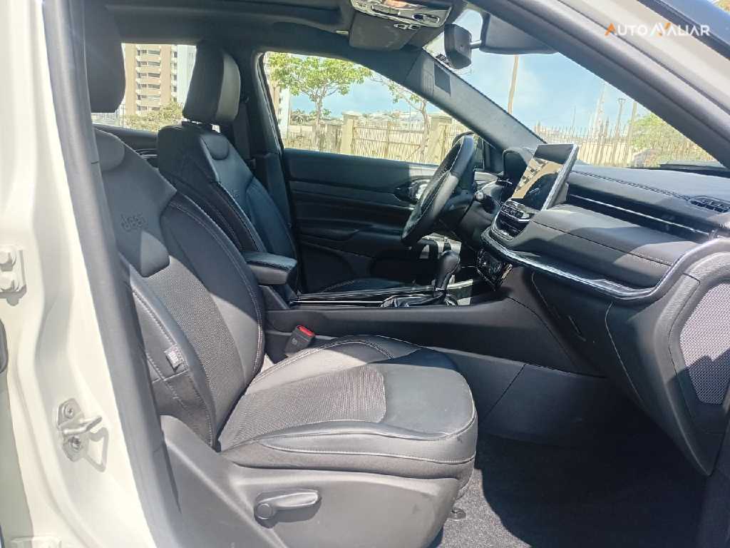 JEEP COMPASS 2.0 HURRICANE 4 TURBO GASOLINA OVERLAND AT9