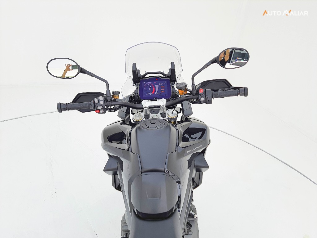 TRIUMPH TIGER 1200 RALLY EXPLORER