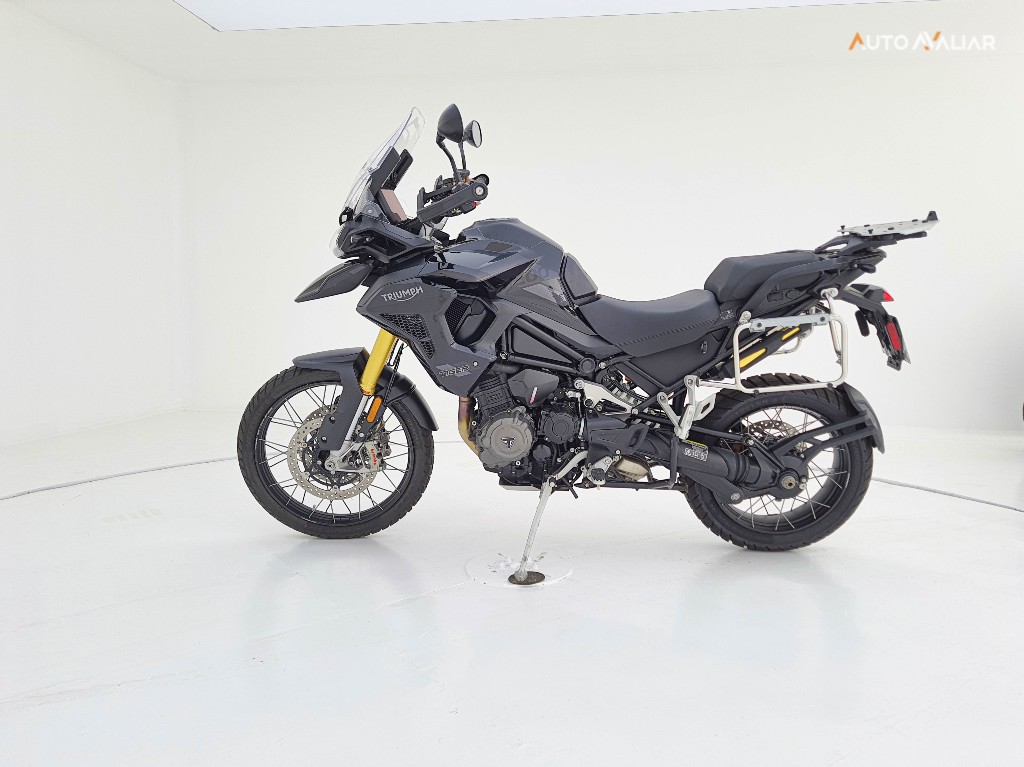 TRIUMPH TIGER 1200 RALLY EXPLORER