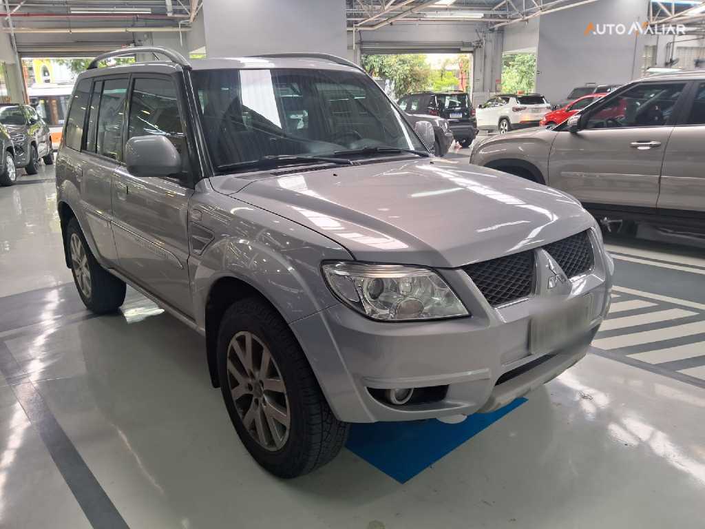 MITSUBISHI PAJERO TR4 2.0 4X2 16V 140CV FLEX 4P MANUAL