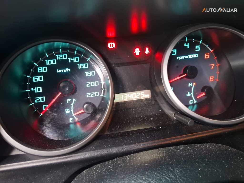 MITSUBISHI PAJERO TR4 2.0 4X2 16V 140CV FLEX 4P MANUAL