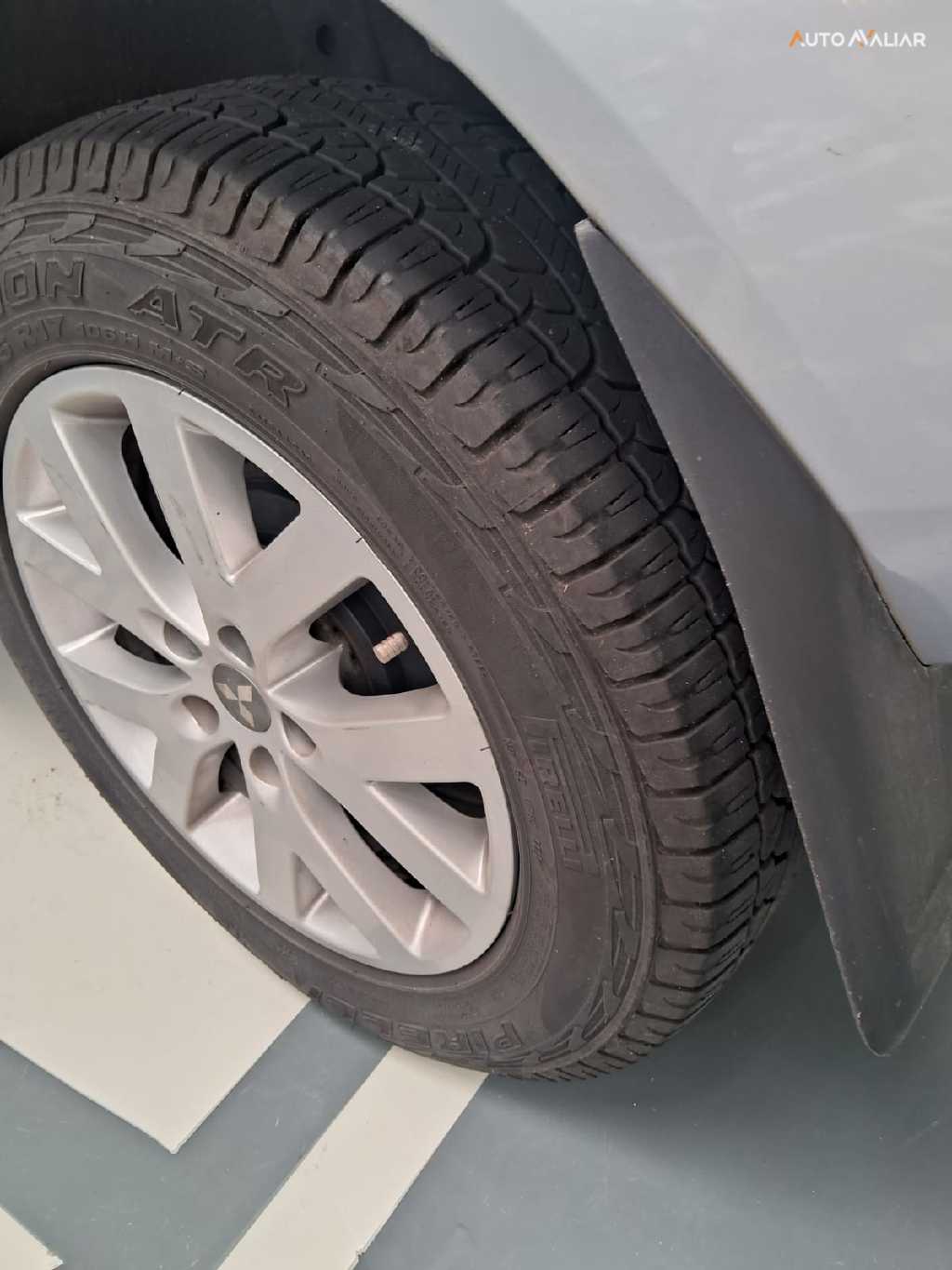 MITSUBISHI PAJERO TR4 2.0 4X2 16V 140CV FLEX 4P MANUAL