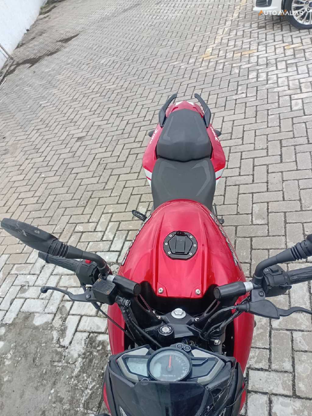 BAJAJ DOMINAR 160 DOMINAR 160