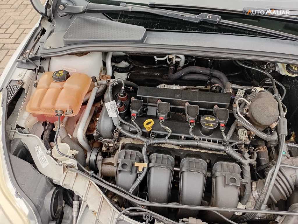 FORD FOCUS 2.0 SE SEDAN 16V FLEX 4P AUTOMATICO