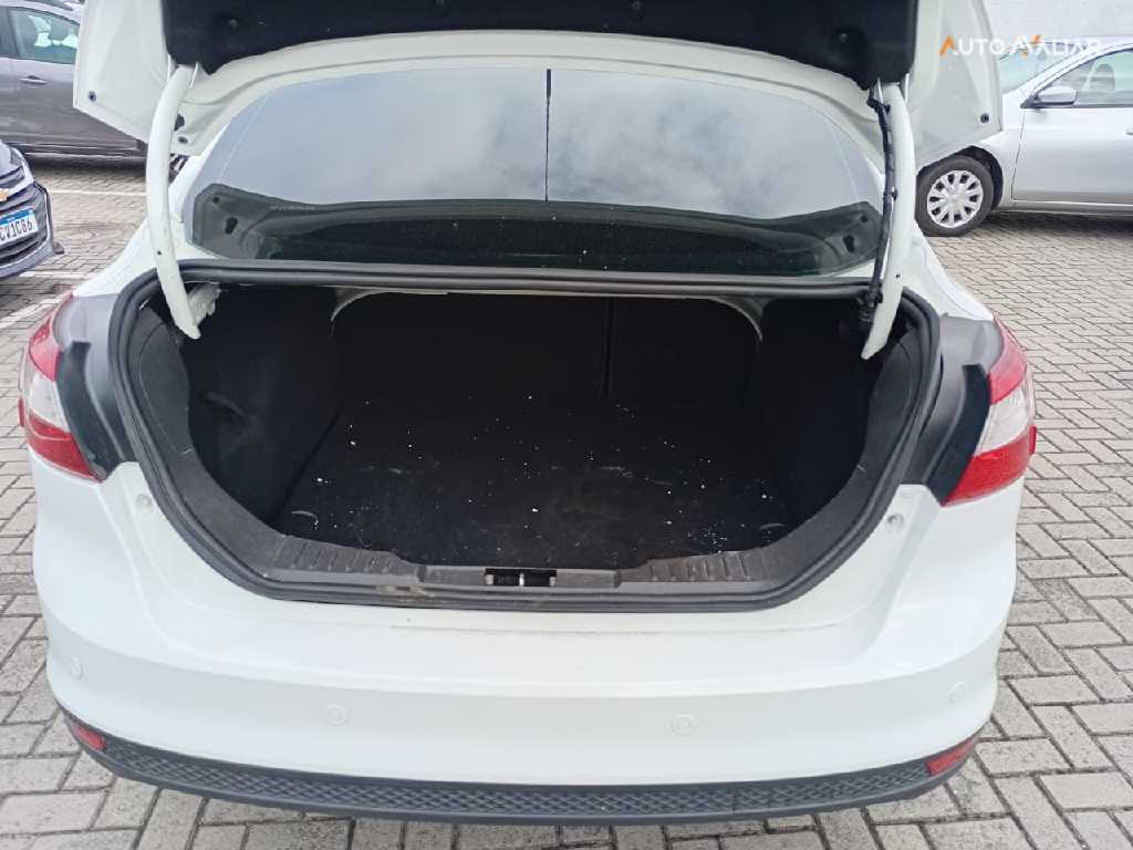 FORD FOCUS 2.0 SE SEDAN 16V FLEX 4P AUTOMATICO