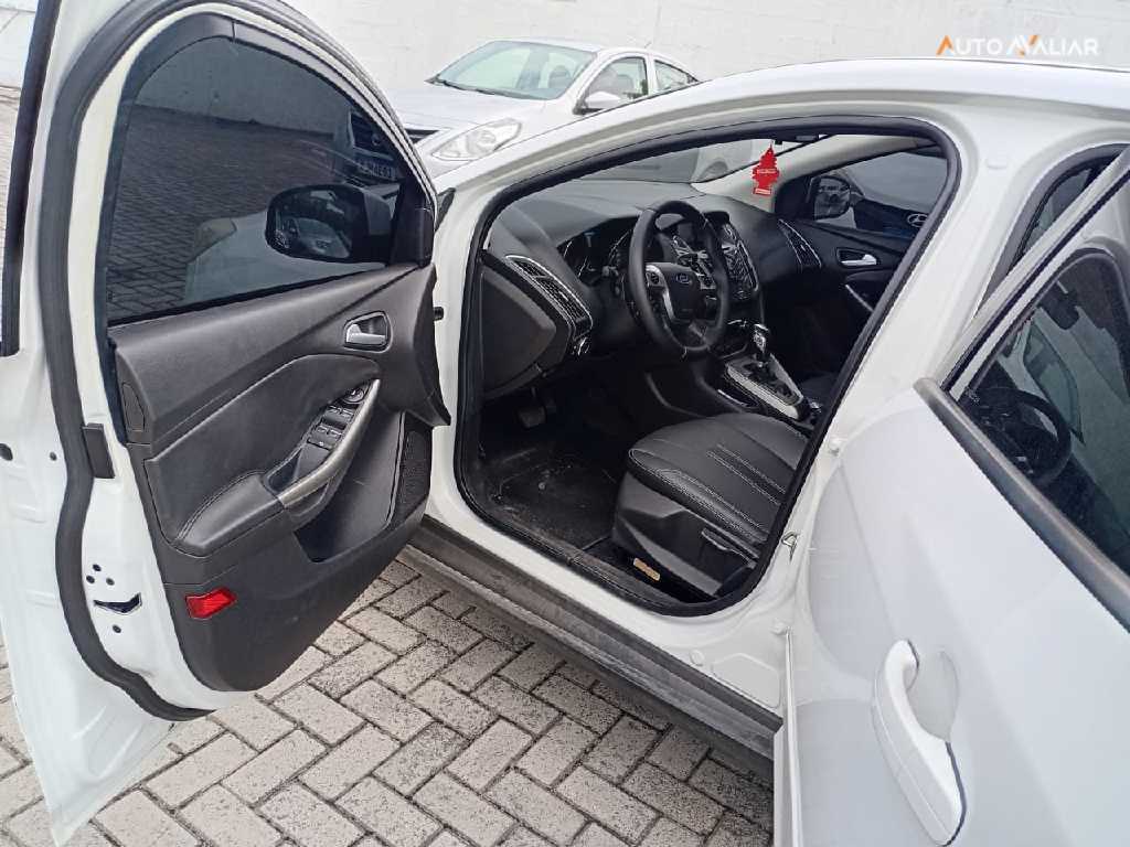 FORD FOCUS 2.0 SE SEDAN 16V FLEX 4P AUTOMATICO