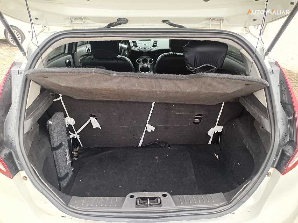 FORD FIESTA 1.6 SE HATCH 16V FLEX 4P POWERSHIFT