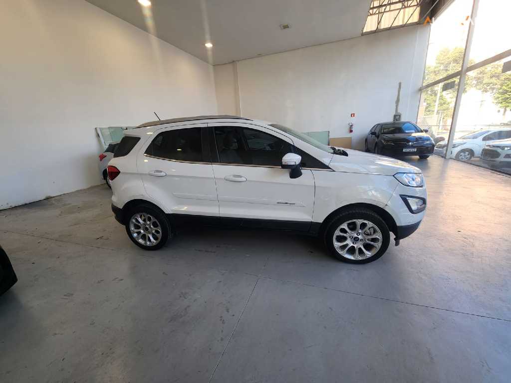 FORD ECOSPORT 1.5 TITANIUM 12V FLEX 5P AUT