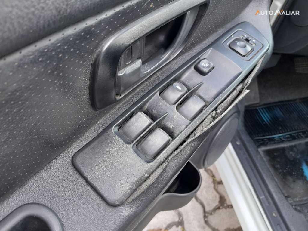 MITSUBISHI PAJERO TR4 2.0 4X4 16V 140CV FLEX 4P AUTOMATICO