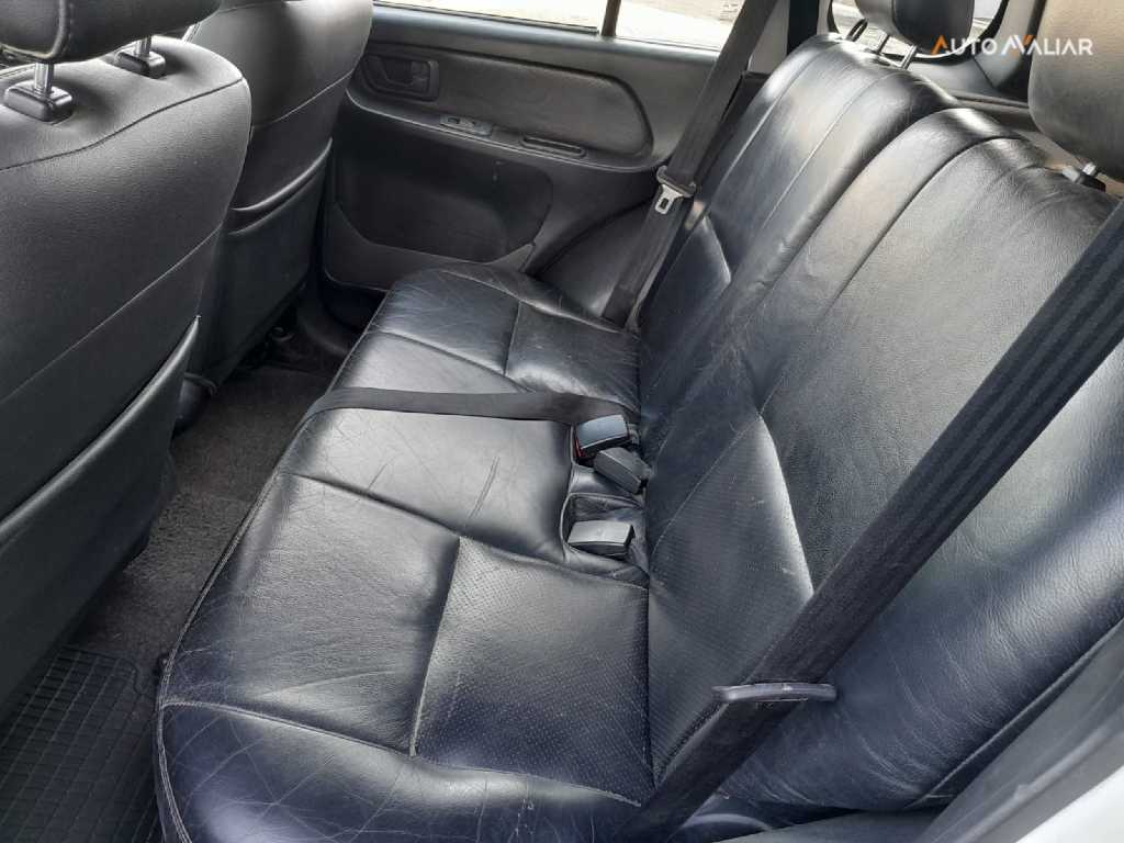 MITSUBISHI PAJERO TR4 2.0 4X4 16V 140CV FLEX 4P AUTOMATICO