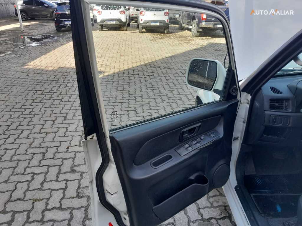 MITSUBISHI PAJERO TR4 2.0 4X4 16V 140CV FLEX 4P AUTOMATICO