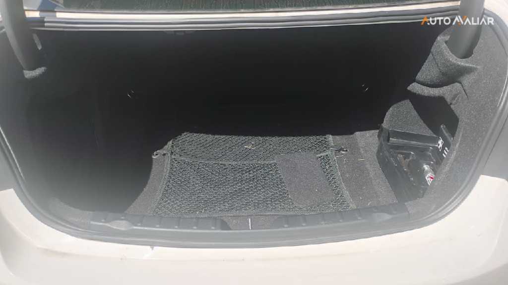 BMW 320I 2.0 16V TURBO ACTIVE FLEX 4P AUTOMATICO