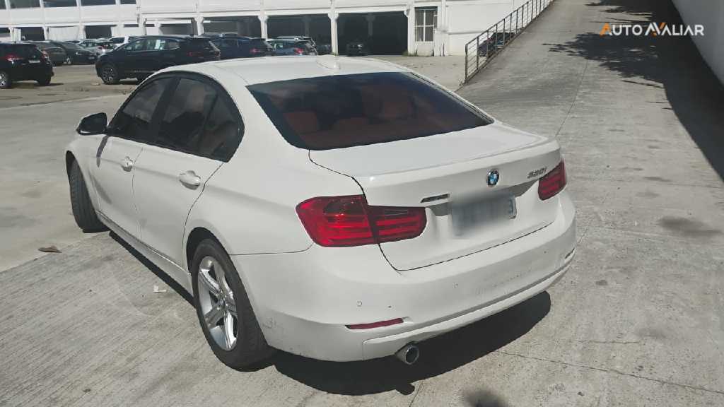 BMW 320I 2.0 16V TURBO ACTIVE FLEX 4P AUTOMATICO