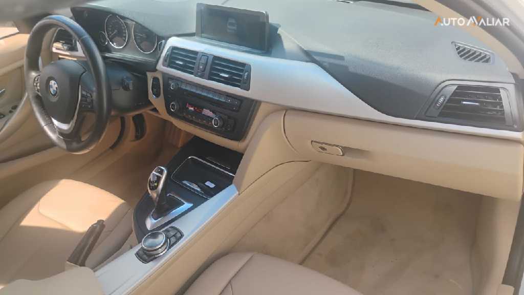 BMW 320I 2.0 16V TURBO ACTIVE FLEX 4P AUTOMATICO