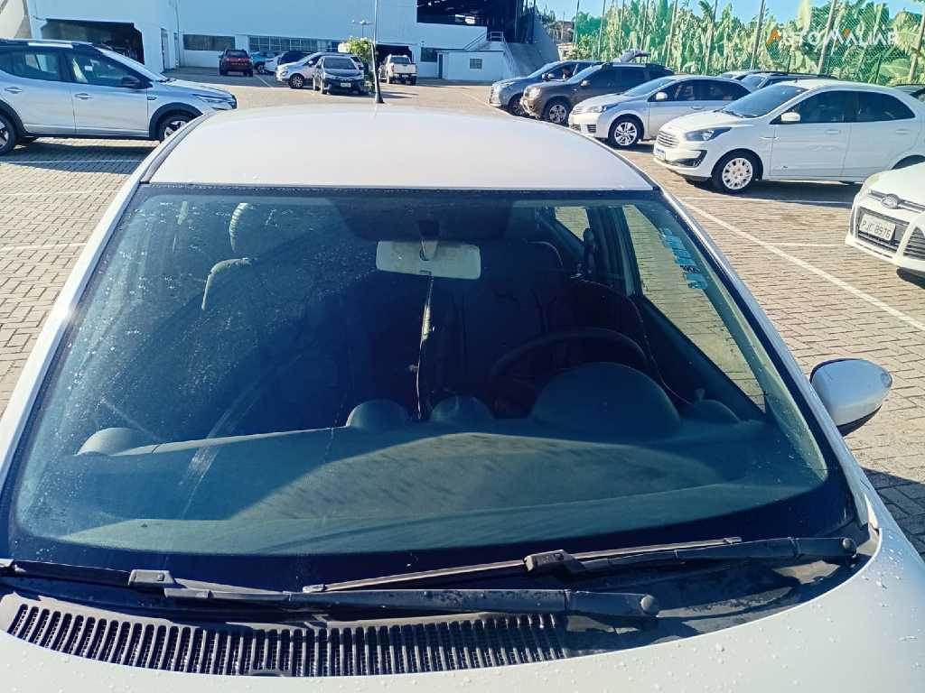 VOLKSWAGEN GOL 1.0 MI 8V FLEX 4P MANUAL