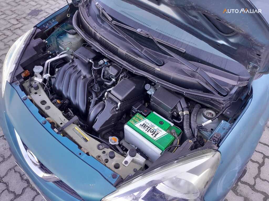 NISSAN MARCH 1.6 SV 16V FLEX 4P MANUAL