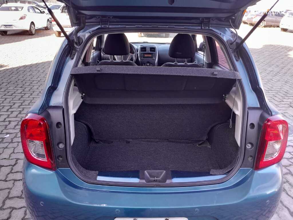 NISSAN MARCH 1.6 SV 16V FLEX 4P MANUAL