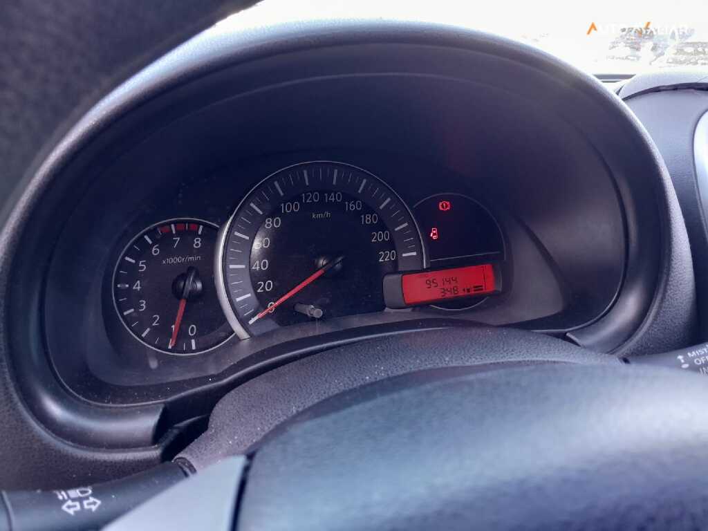 NISSAN MARCH 1.6 SV 16V FLEX 4P MANUAL