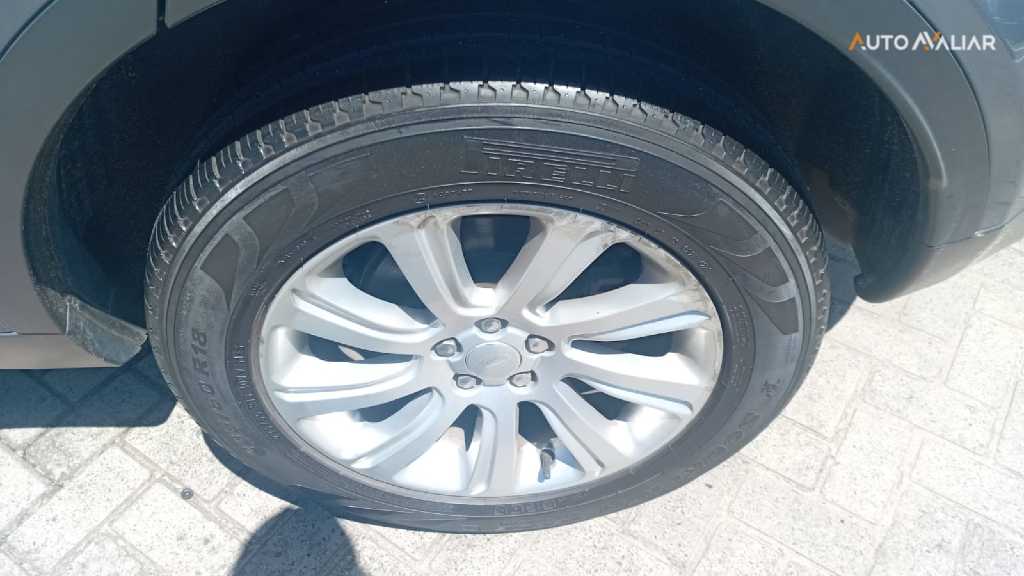 LAND ROVER DISCOVERY SPORT 2.0 D180 TURBO DIESEL SE AUTOMATICO