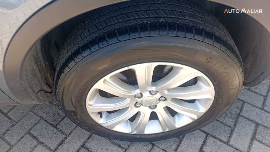 LAND ROVER DISCOVERY SPORT 2.0 D180 TURBO DIESEL SE AUTOMATICO