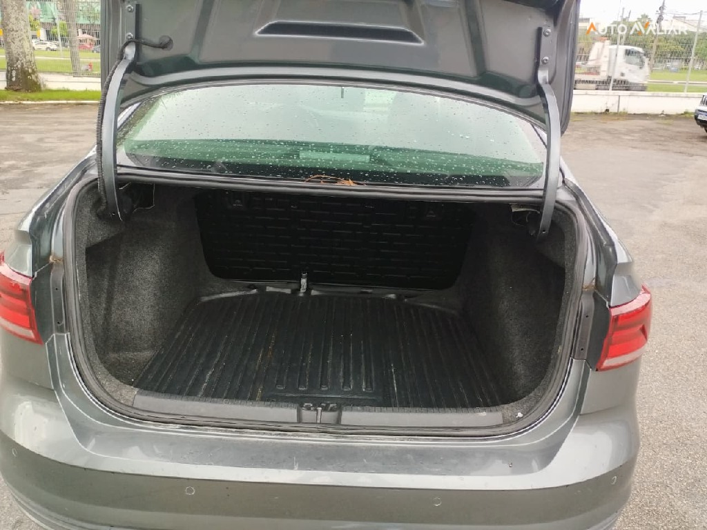 VOLKSWAGEN VIRTUS 1.6 MSI TOTAL FLEX AUTOMATICO