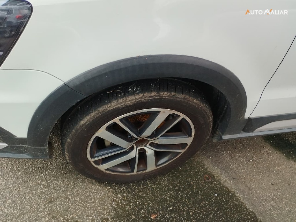 VOLKSWAGEN FOX 1.6 MSI TOTAL FLEX XTREME 4P MANUAL