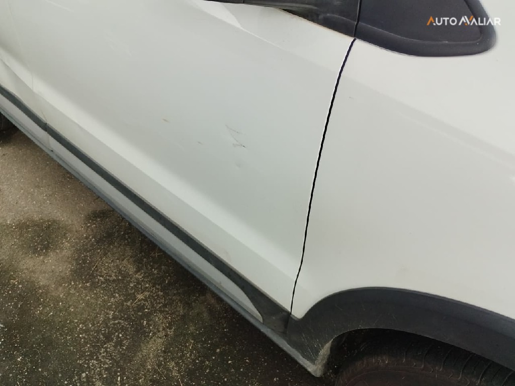 VOLKSWAGEN FOX 1.6 MSI TOTAL FLEX XTREME 4P MANUAL