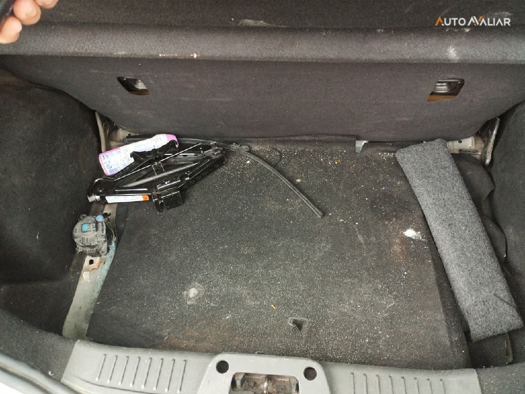 FORD FIESTA 1.6 SE HATCH 16V FLEX 4P MANUAL