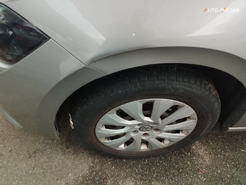 VOLKSWAGEN POLO 1.0 200 TSI FLEX 