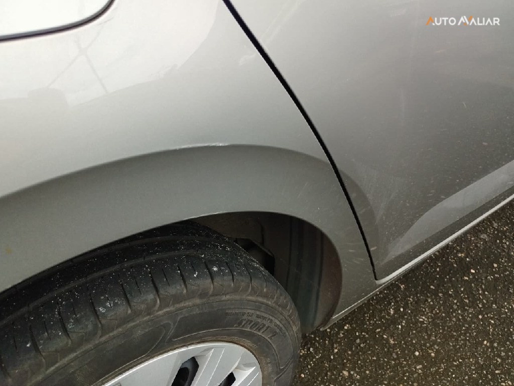 VOLKSWAGEN POLO 1.0 200 TSI FLEX 