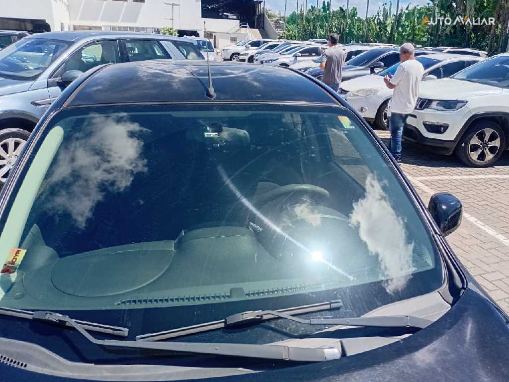 NISSAN MARCH 1.6 SL 16V FLEX 4P XTRONIC