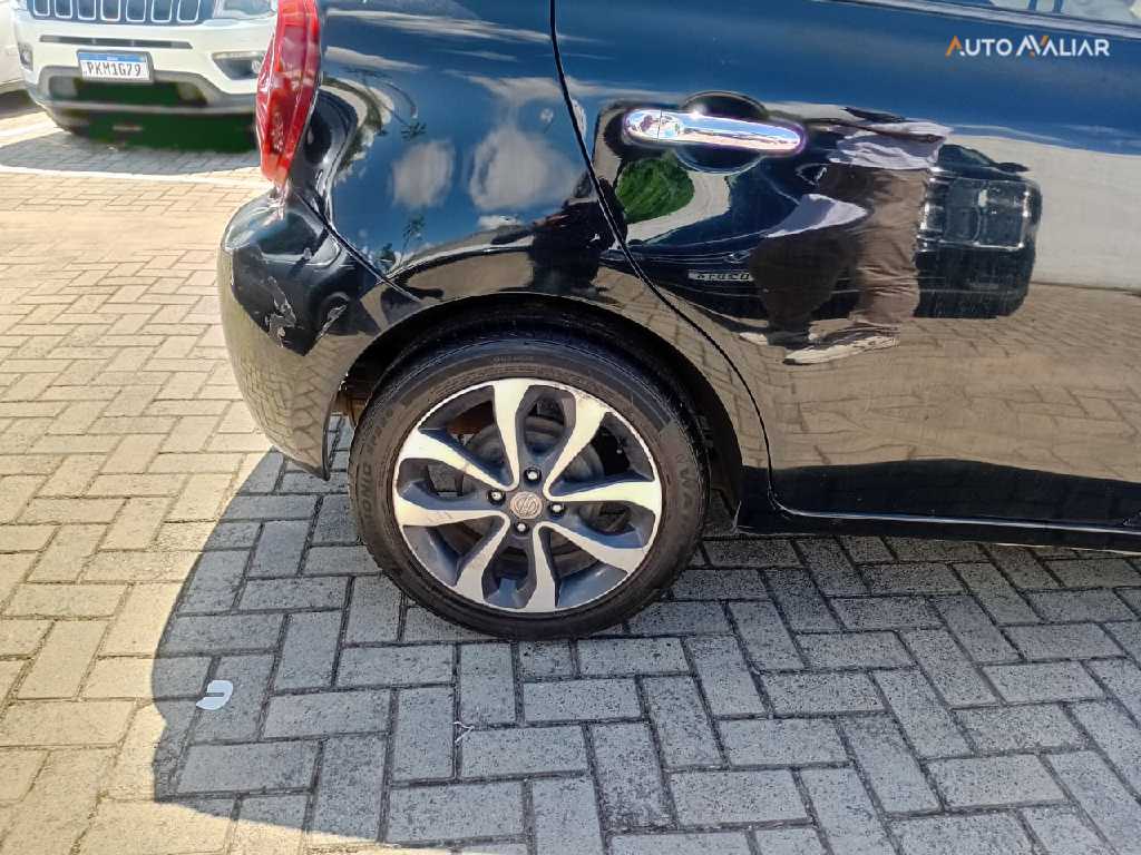 NISSAN MARCH 1.6 SL 16V FLEX 4P XTRONIC