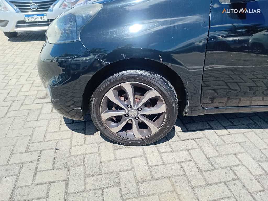 NISSAN MARCH 1.6 SL 16V FLEX 4P XTRONIC